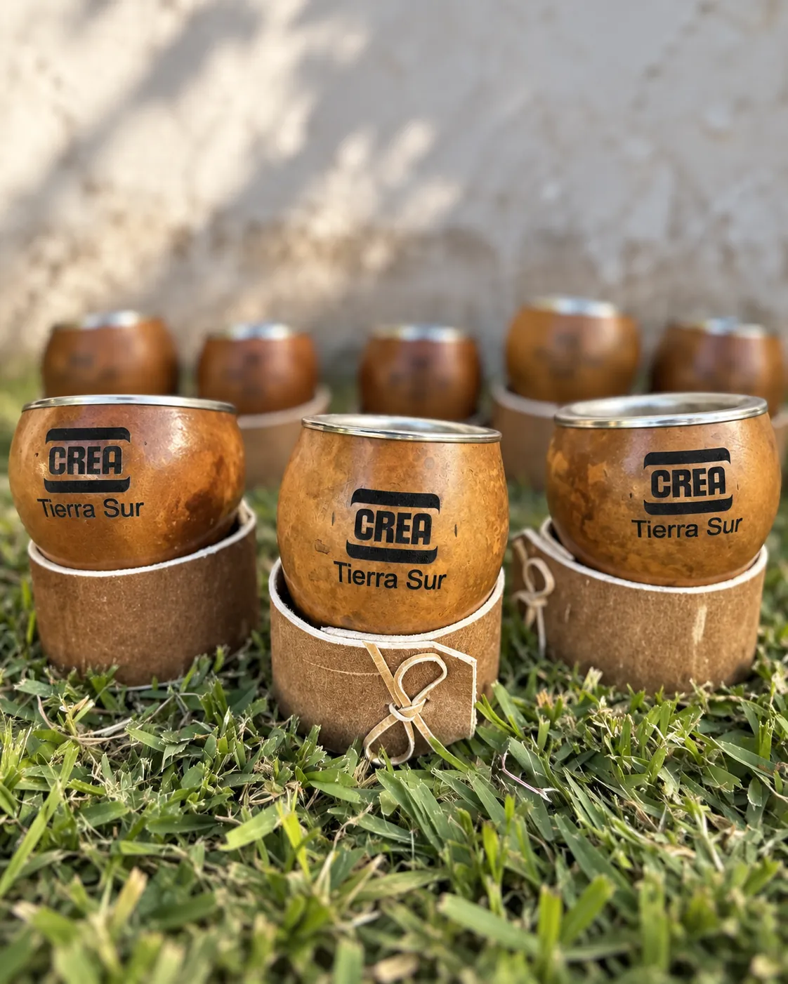 Mates grabados para CREA Tierra Sur