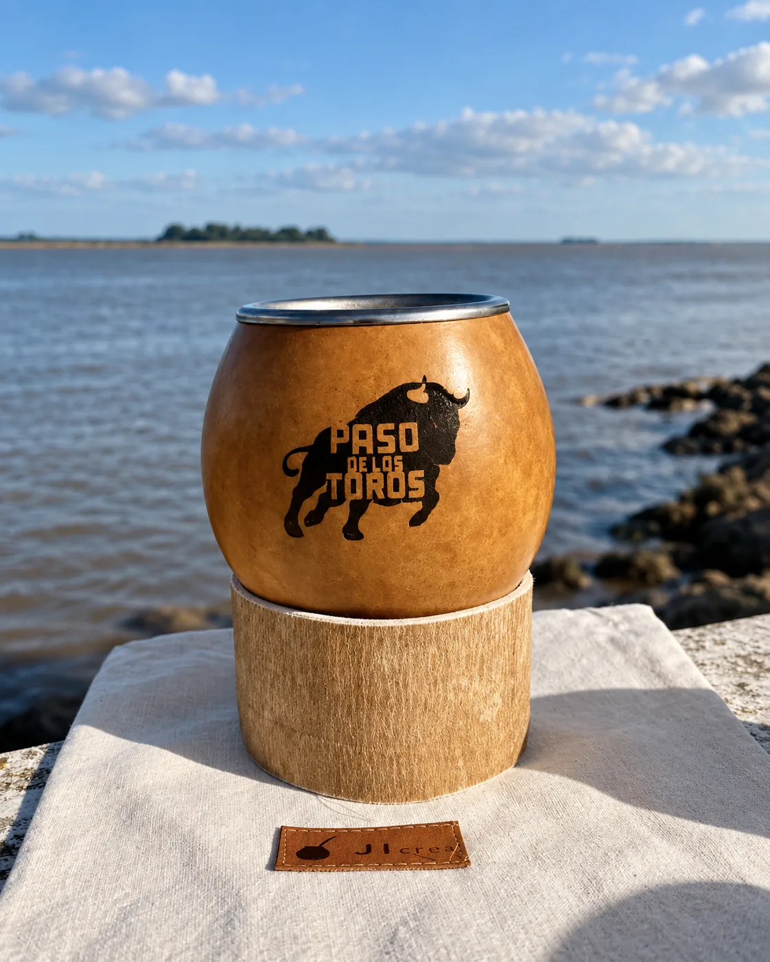 Mate grabado para Paso de los Toros